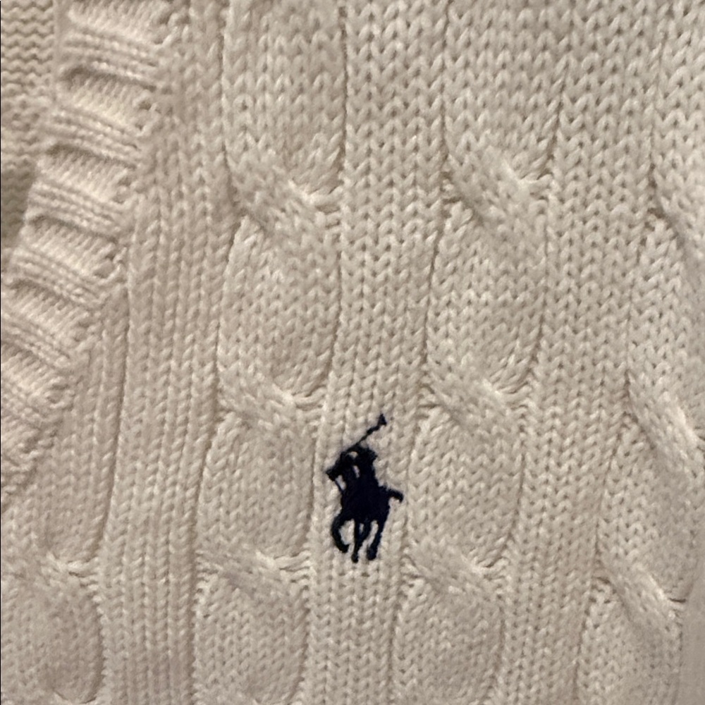 Ralph Lauren V-Neck woman’s Cable Knit Sweater in Cream size XL - Picture 2 of 4